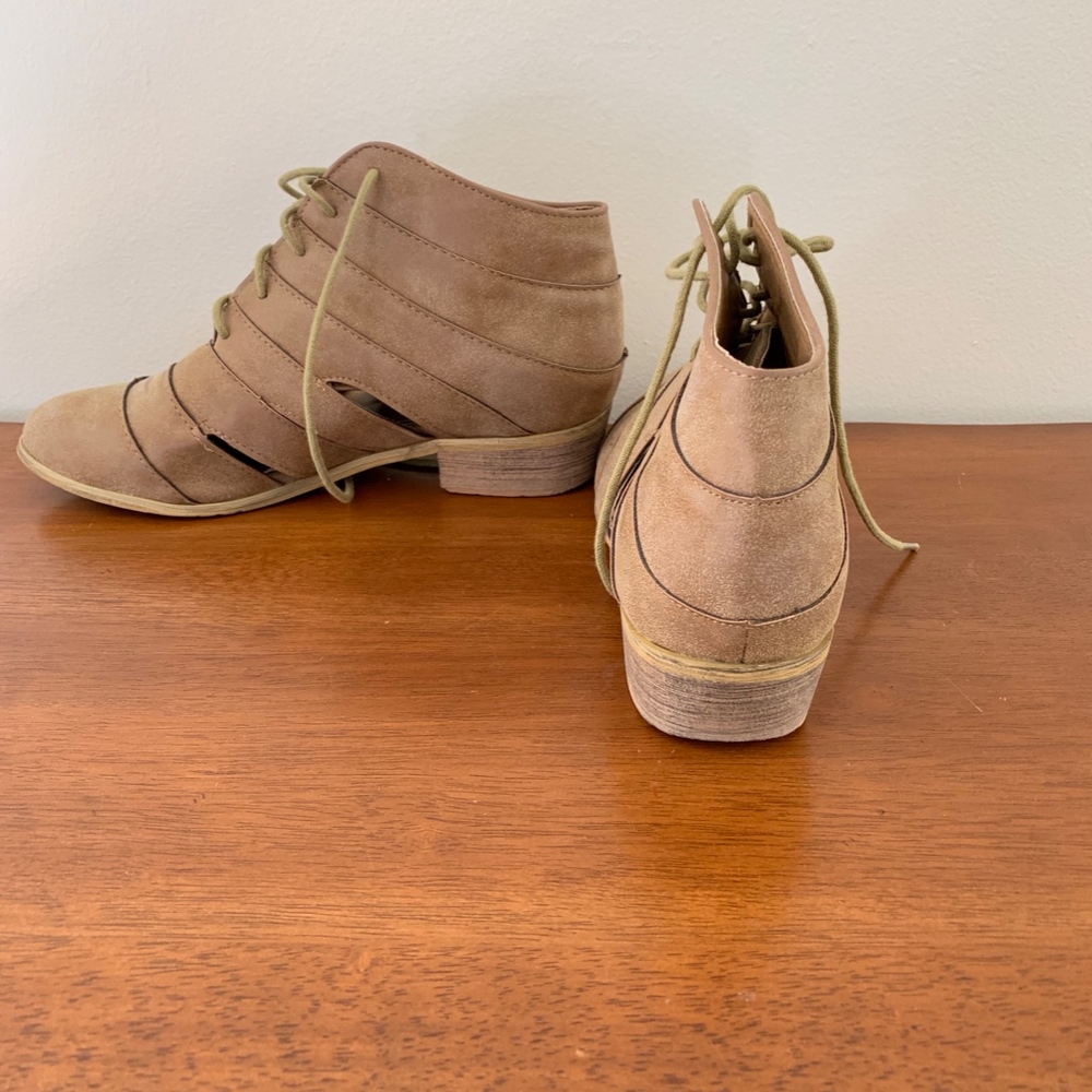 A.X.N.Y Booties - Picture 3 of 4